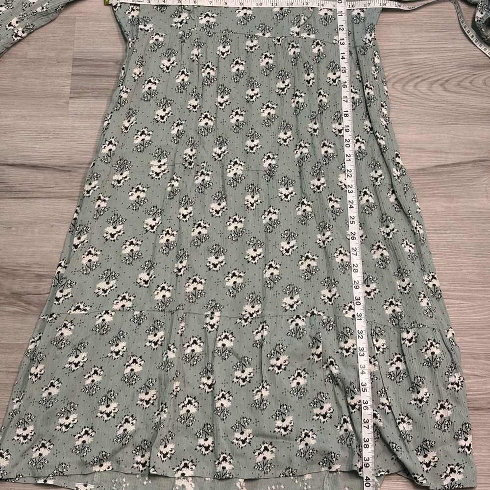 Studio west Sage Green Floral Dress - Picture 6 of 8